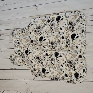 Violet  & Claire Short Sleeve Top